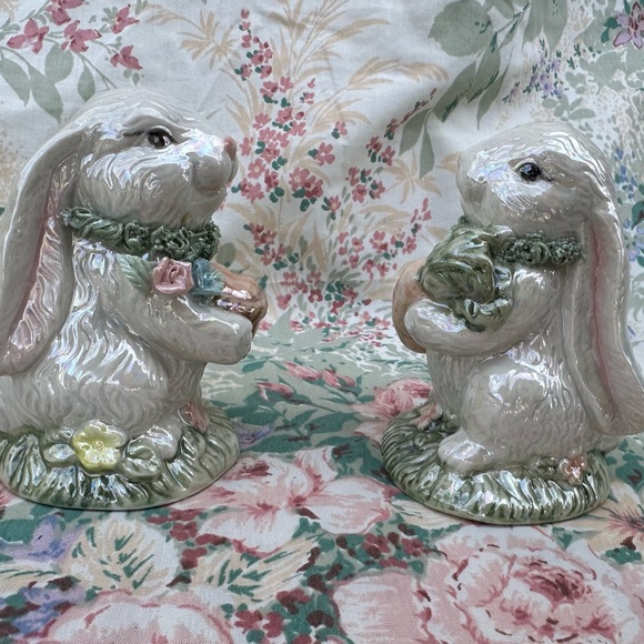 Two Lustreware Bunny Rabbits - Picture 2 of 11